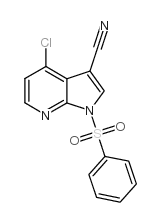 4-氯-1-苯磺酰基-1H-吡咯并[2,3-b]吡啶-3-甲腈结构式