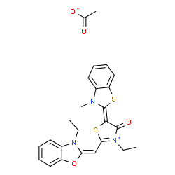 (5E)-3-ethyl-2-[(E)-(3-ethylbenzooxazol-2-ylidene)methyl]-5-(3-methylb enzothiazol-2-ylidene)-1-thia-3-azoniacyclopent-2-en-4-one acetate结构式