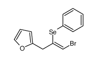 2-(3-bromo-2-phenylselanylprop-2-enyl)furan结构式