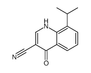 4-氧代-8-(丙烷-2-基)-1,4-二氢喹啉-3-甲腈结构式