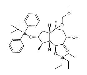 (2S,3R,3aR,4S,6S,8S,8aS)-2-((tert-butyldiphenylsilyl)oxy)-6-hydroxy-8-(methoxymethoxy)-3,8-dimethyl-4-((triethylsilyl)oxy)octahydroazulen-5(1H)-one结构式