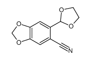 6-(1,3-dioxolan-2-yl)-1,3-benzodioxole-5-carbonitrile结构式