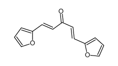 (1E,4E)-1,5-Di(furan-2-yl)penta-1,4-dien-3-one结构式