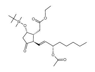 ethyl 2-((1R,2R,5S)-2-((S,E)-3-acetoxyoct-1-en-1-yl)-5-((tert-butyldimethylsilyl)oxy)-3-oxocyclopentyl)acetate结构式