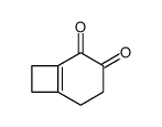 bicyclo[4.2.0]oct-1(6)-ene-4,5-dione结构式