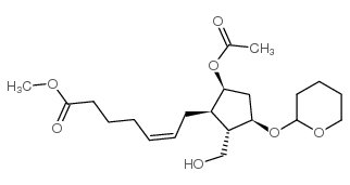 (Z)-7-[(1r,2s,3r,5s)-5-乙酰氧基-2-羟基甲基-3-(四氢-吡喃-2-基氧基)-环戊基]-5-庚烯酸甲酯结构式