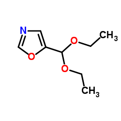 5-(diethoxymethyl)-1,3-oxazole Structure