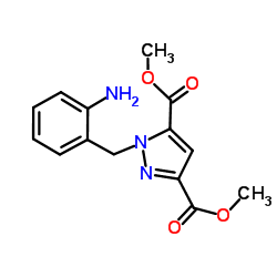 1H-Pyrazole-3,5-dicarboxylic acid, 1-[(2-aminophenyl)methyl]-, 3,5-dimethyl ester structure