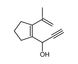 1-(2-(prop-1-en-2-yl)cyclopent-1-enyl)prop-2-yn-1-ol结构式