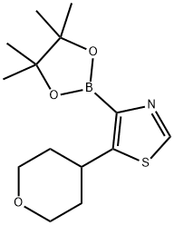 5-(4-Tetrahydropyranyl)thiazole-4-boronic acid pinacol ester结构式