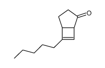 7-pentylbicyclo[3.2.0]hept-6-en-4-one结构式